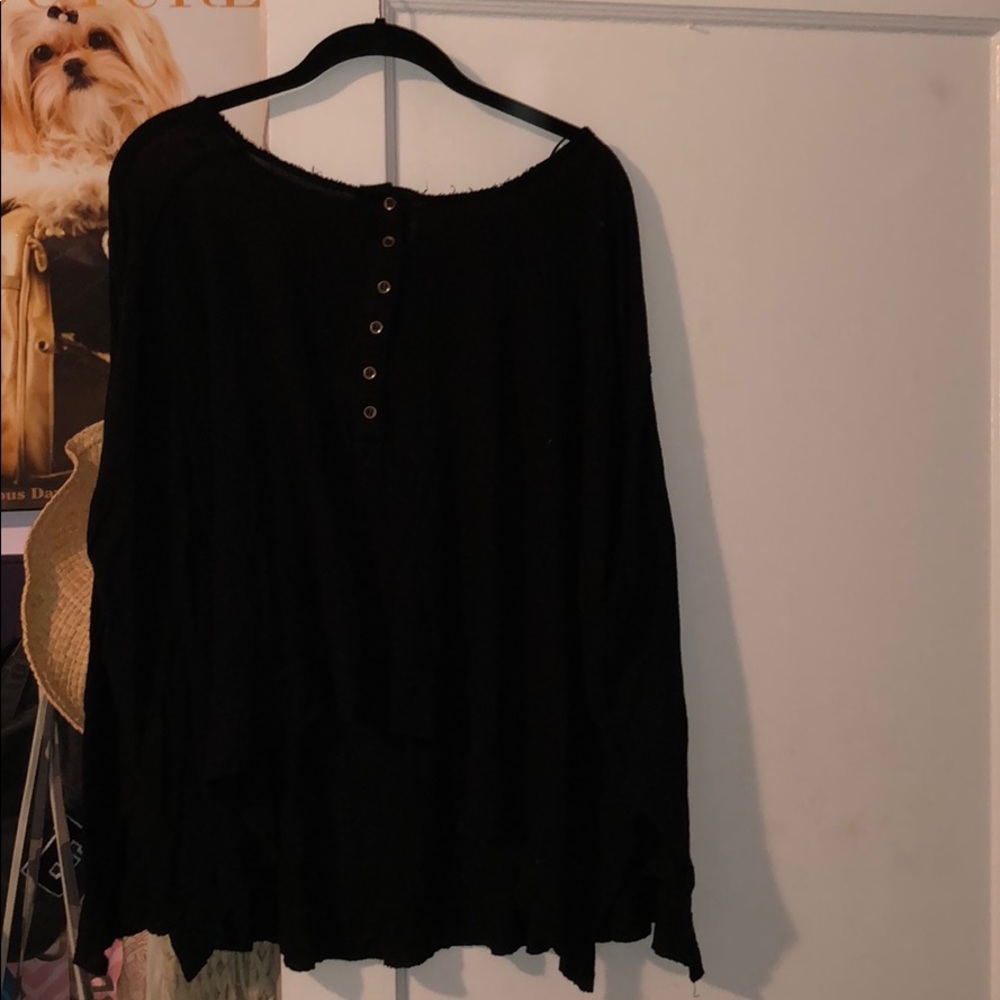 Free people long sleeve. never worn.